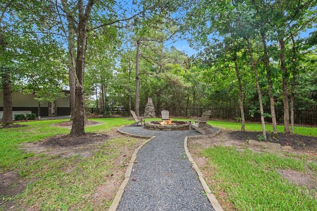 6912 Lone Star Court, Montgomery, TX 77316