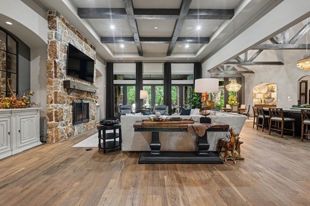 6912 Lone Star Court, Montgomery, TX 77316