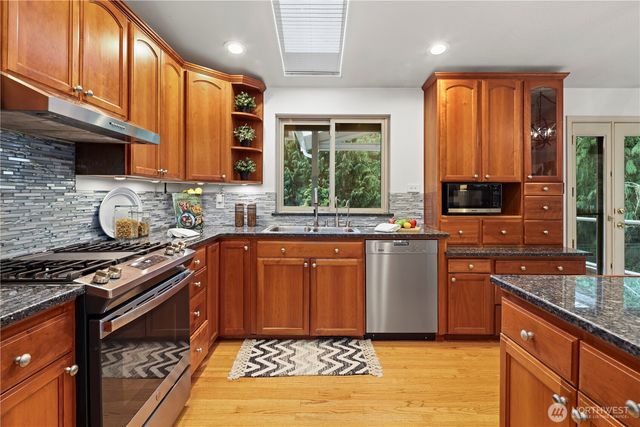 16603 199th Place NE, Woodinville, WA 98077