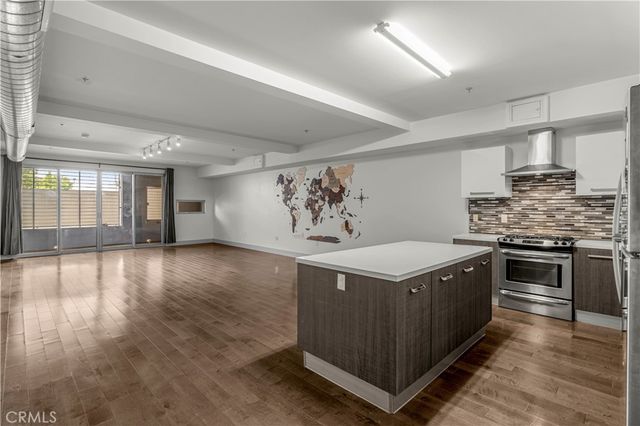 433 Pine Avenue 100, Long Beach, CA 90802