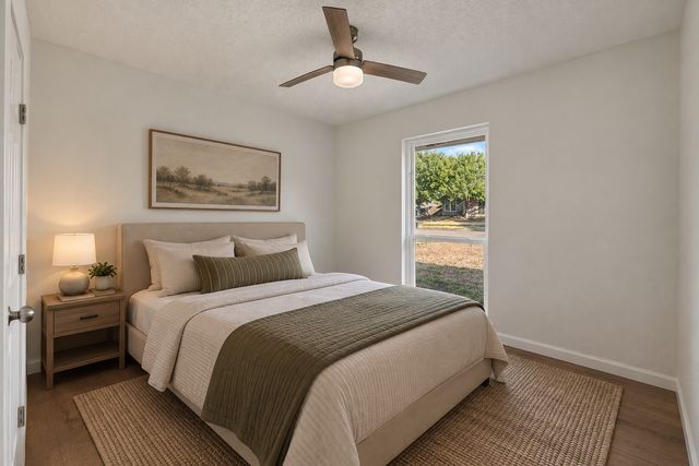 12 States Avenue, Midlothian, TX 76065