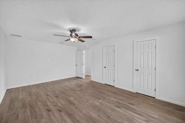 12 States Avenue, Midlothian, TX 76065