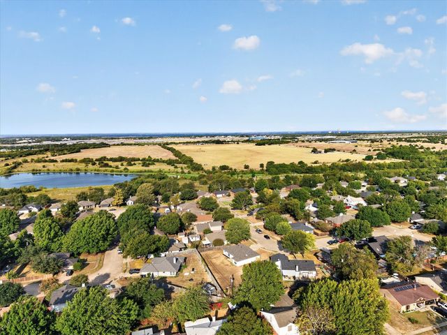 12 States Avenue, Midlothian, TX 76065