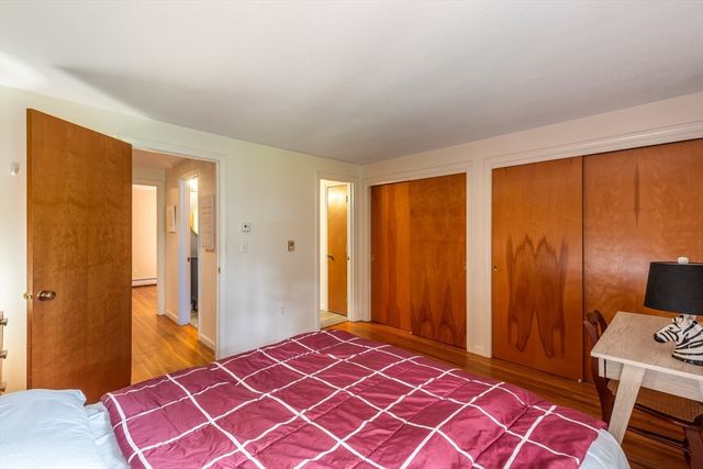 6 Webster Ct 6, Amherst, MA 01002