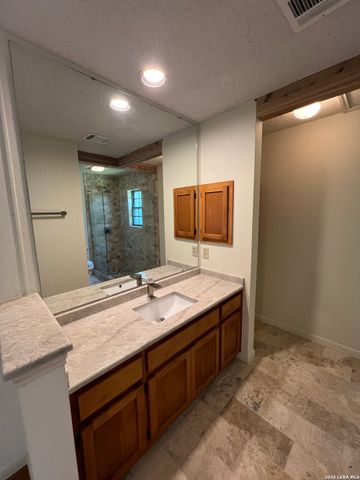 7131 THRUSH VIEW LN, San Antonio, TX 78209