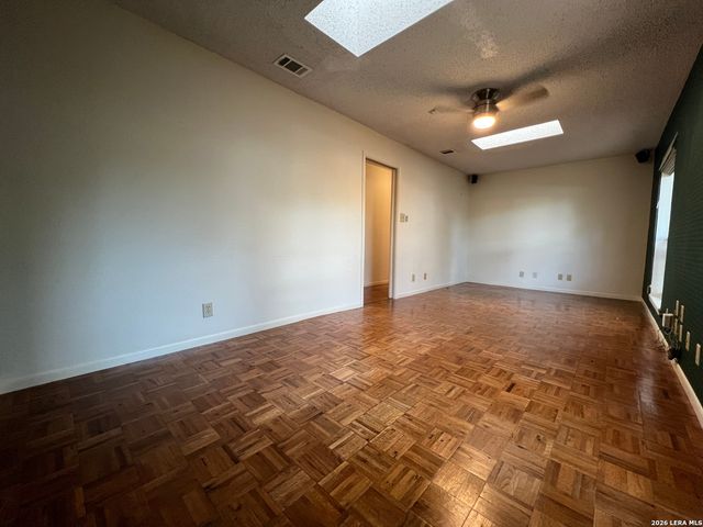 7131 THRUSH VIEW LN, San Antonio, TX 78209
