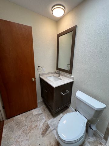 7131 THRUSH VIEW LN, San Antonio, TX 78209