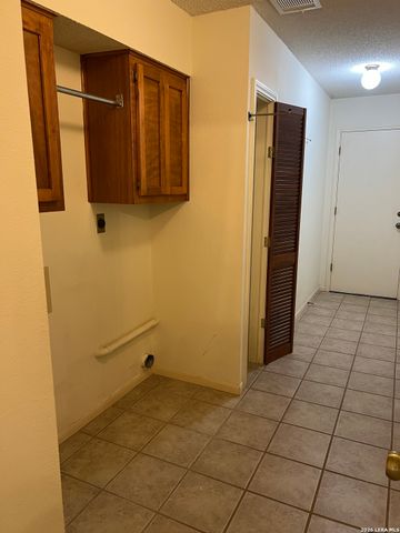 7131 THRUSH VIEW LN, San Antonio, TX 78209