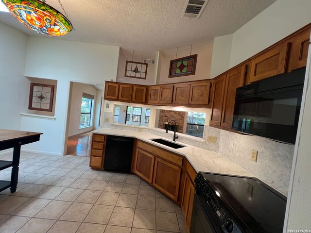 7131 THRUSH VIEW LN, San Antonio, TX 78209