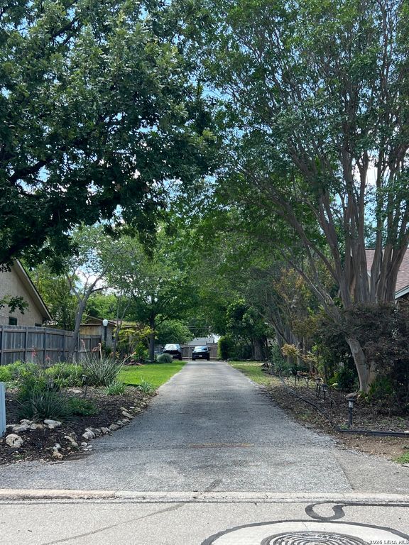 7131 THRUSH VIEW LN, San Antonio, TX 78209