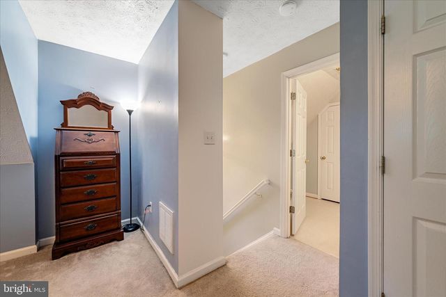 18 ROCKY KNOB LN, Front Royal, VA 22630