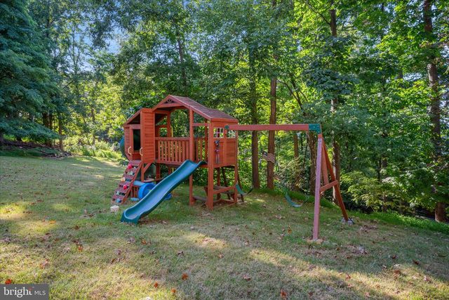 18 ROCKY KNOB LN, Front Royal, VA 22630
