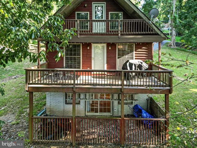 18 ROCKY KNOB LN, Front Royal, VA 22630