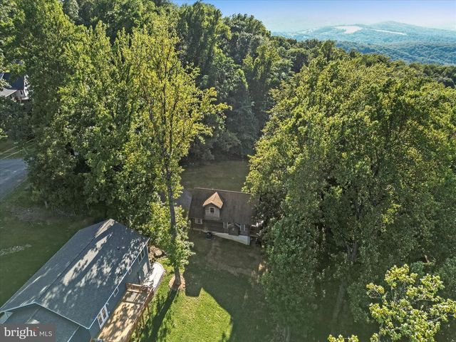 18 ROCKY KNOB LN, Front Royal, VA 22630