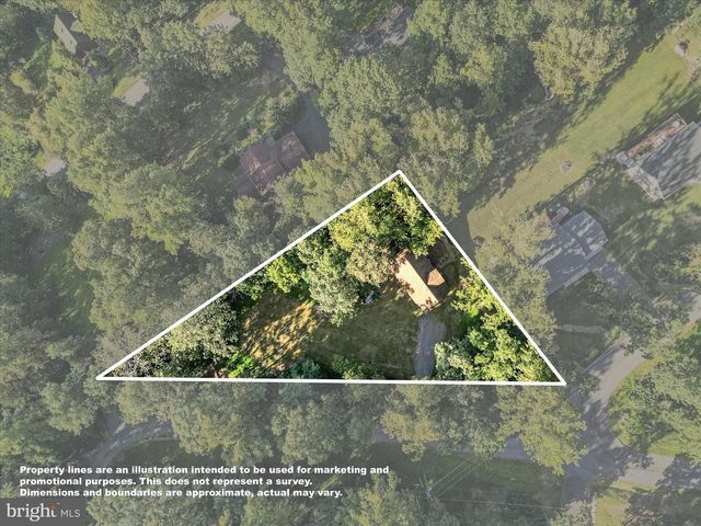 18 ROCKY KNOB LN, Front Royal, VA 22630