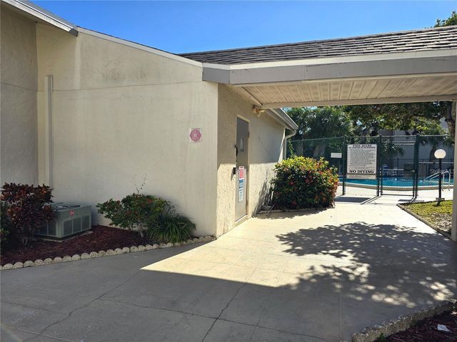 2625 STATE ROAD 590 2413, Clearwater, FL 33759