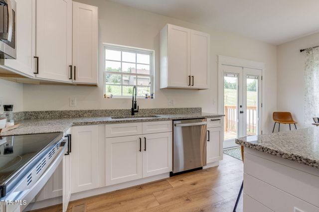 2155 Carroll Creek Road, Johnson City, TN 37615