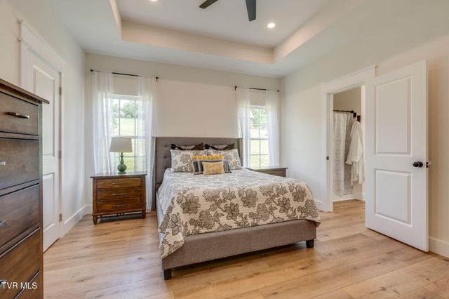 2155 Carroll Creek Road, Johnson City, TN 37615