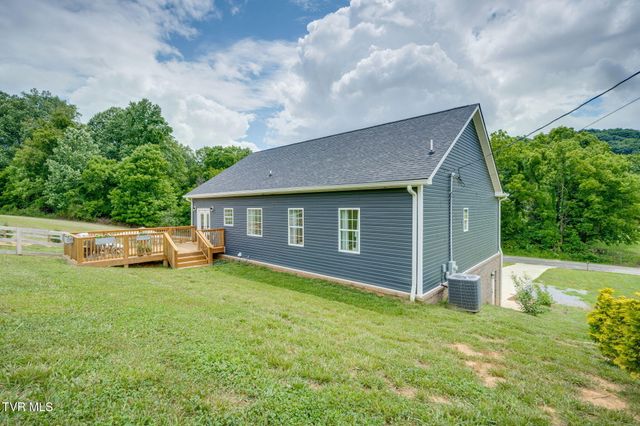 2155 Carroll Creek Road, Johnson City, TN 37615