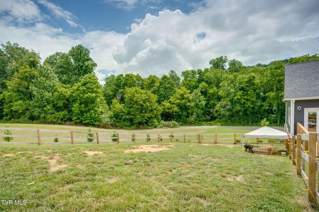 2155 Carroll Creek Road, Johnson City, TN 37615
