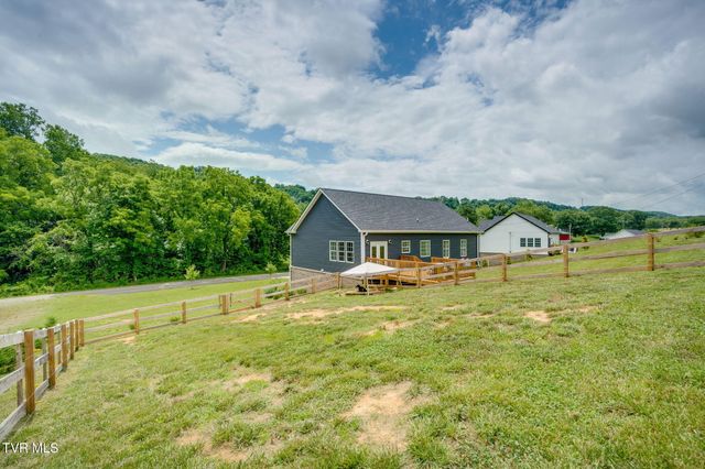 2155 Carroll Creek Road, Johnson City, TN 37615