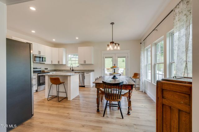 2155 Carroll Creek Road, Johnson City, TN 37615