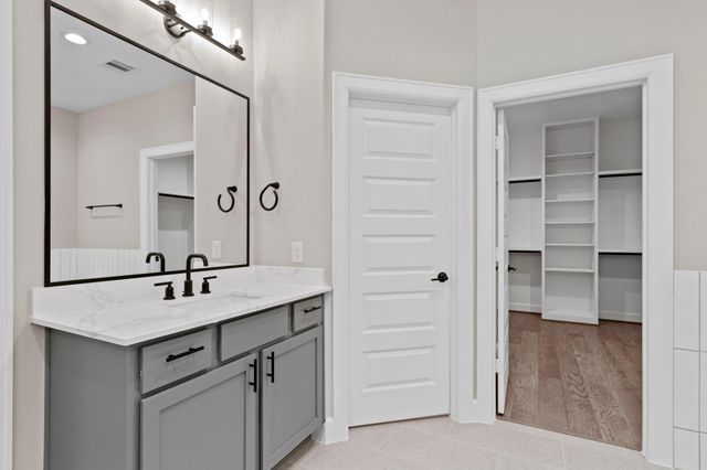 1438-A Dian Street, Houston, TX 77008