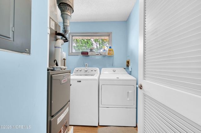 1820 E Pennsylvania Avenue E 4, Ortley Beach, NJ 08751