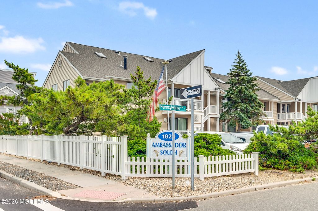 1820 E Pennsylvania Avenue E 4, Ortley Beach, NJ 08751