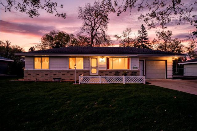 8721 Polk Street NE, Blaine, MN 55434