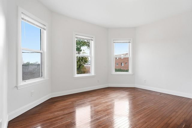 31 Franklin Ave, Chelsea, MA 02150