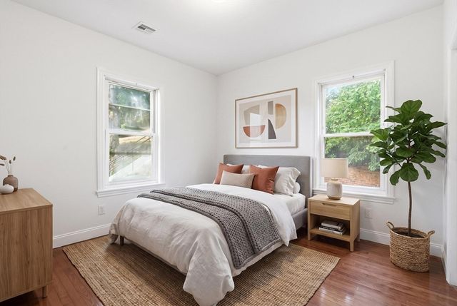 31 Franklin Ave, Chelsea, MA 02150