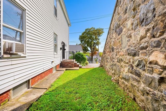 31 Franklin Ave, Chelsea, MA 02150
