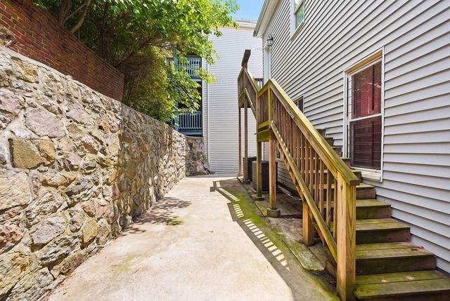 31 Franklin Ave, Chelsea, MA 02150