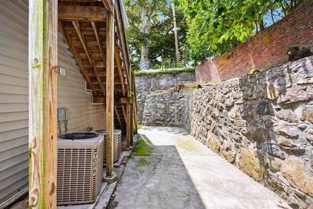 31 Franklin Ave, Chelsea, MA 02150