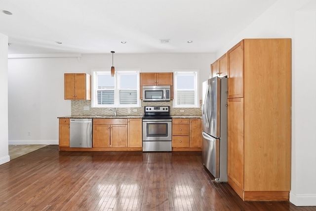 31 Franklin Ave, Chelsea, MA 02150
