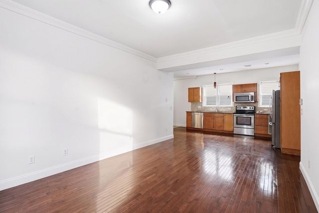 31 Franklin Ave, Chelsea, MA 02150