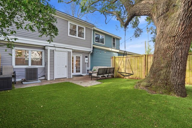 629 Bay Tree Court, Mount Pleasant, SC 29464