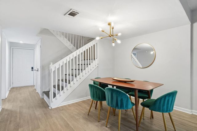 629 Bay Tree Court, Mount Pleasant, SC 29464