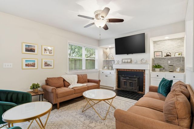 629 Bay Tree Court, Mount Pleasant, SC 29464