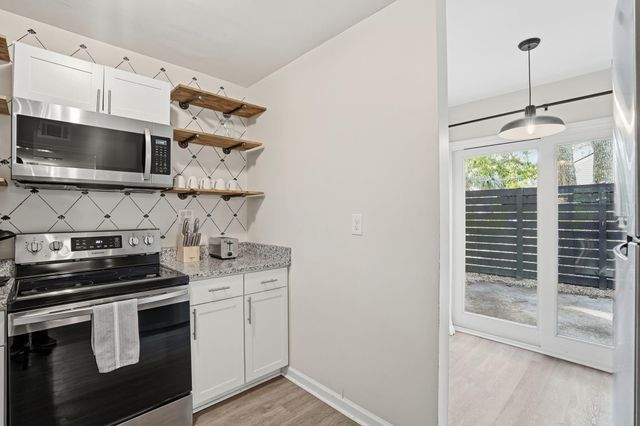 629 Bay Tree Court, Mount Pleasant, SC 29464