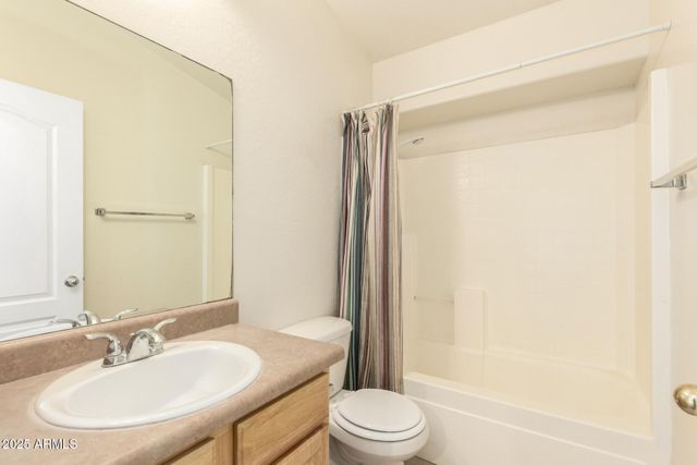 907 E LINCOLNWOOD Circle, Casa Grande, AZ 85194