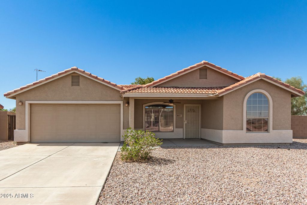 907 E LINCOLNWOOD Circle, Casa Grande, AZ 85194