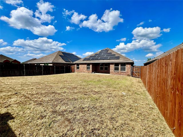 3303 Knoll Drive, Ennis, TX 75119