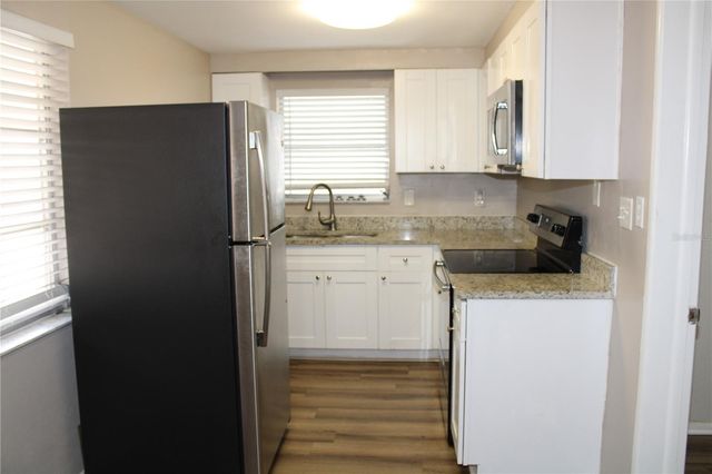 10512 121ST AVENUE, Largo, FL 33773