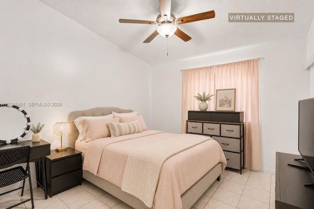 10014 Hammocks Blvd 204-4, Miami, FL 33196