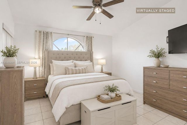 10014 Hammocks Blvd 204-4, Miami, FL 33196