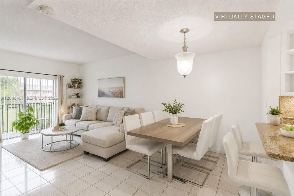 10014 Hammocks Blvd 204-4, Miami, FL 33196