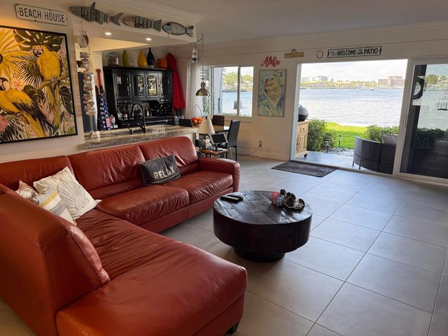 1201 S Riverside Drive 106, Pompano Beach, FL 33062