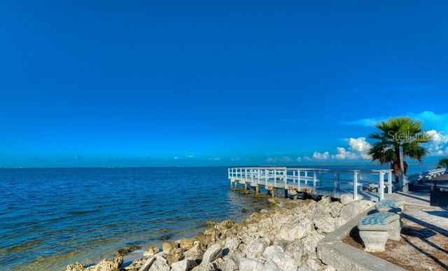 2506 N ROCKY POINT DRIVE 202, Tampa, FL 33607